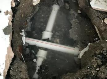 南丹阳台漏水维修公司为您分享楼上楼下漏水怎么处理